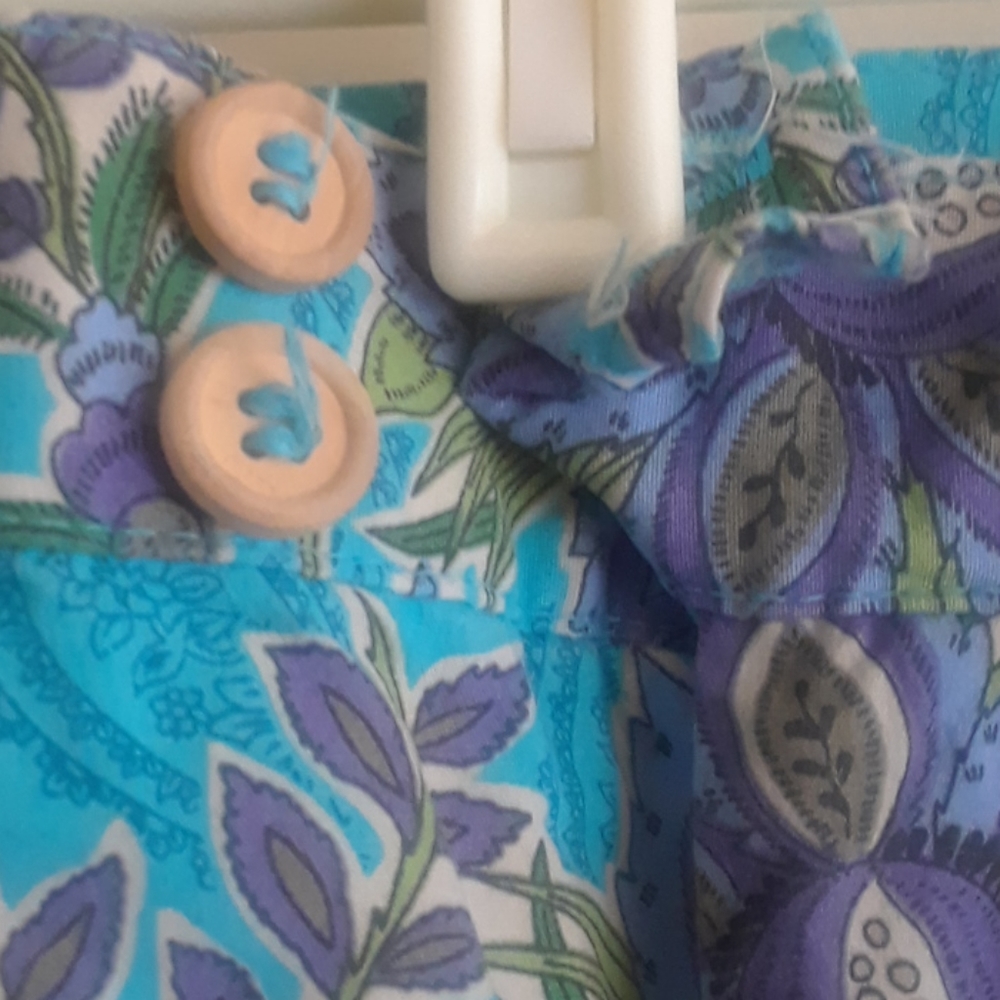 Capris - Picture 6 of 7